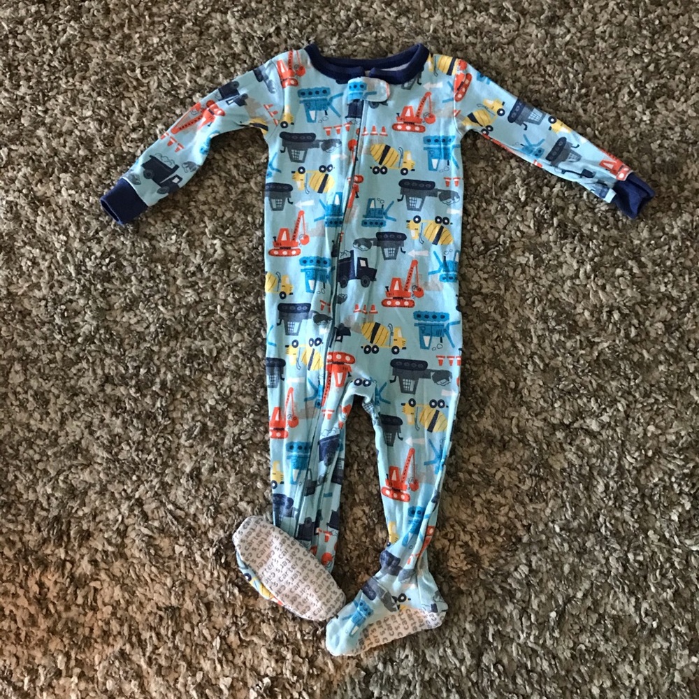 Carter’s boys 12mo footie jammy